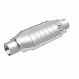 MagnaFlow Universal Catalytic Converter 3in In/Out Center/Center Oval w/ 02 Sensor
