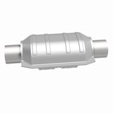 MagnaFlow Universal Catalytic Converter 2.5inch Inlet/Outlet Center/Center Oval (California OBDII)